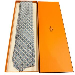 Hermès Authentic Vintage Cravate Twill Tie 100% Silk HotAir Balloon Violet w/Box